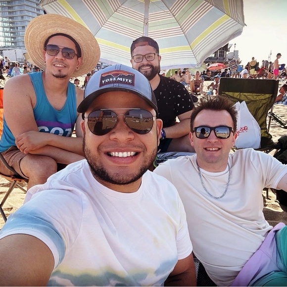 Like this listing for shows! - Picture 8 of 16